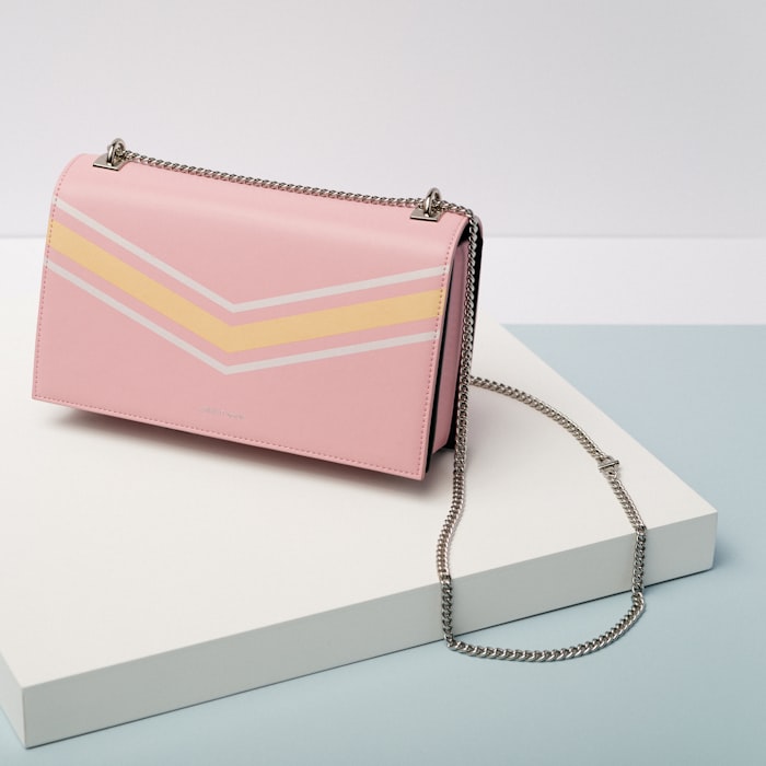 Chain shoulder bag